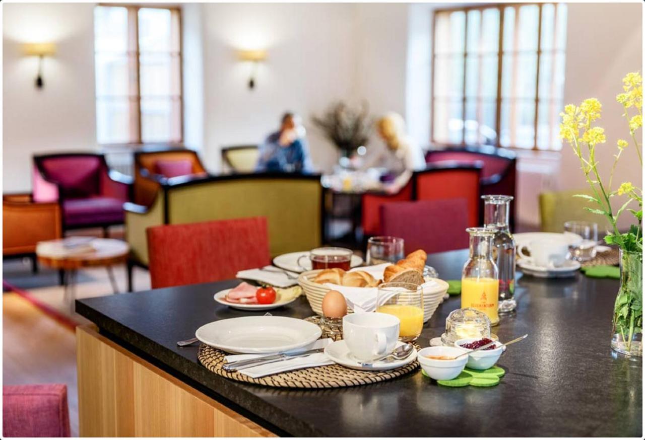 Hotel Zum Glockenturm Marktl Zewnętrze zdjęcie